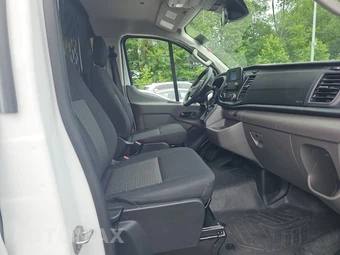 2025 Ford Transit 250 Cargo Van Low Roof 130.0" WB - miniatura 8
