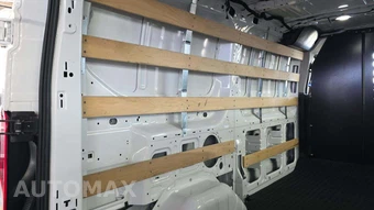 2025 Ford Transit 250 Cargo Van Low Roof 130.0" WB - miniatura 22