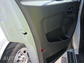 2025 Ford Transit 250 Cargo Van Low Roof 130.0" WB - miniatura 9