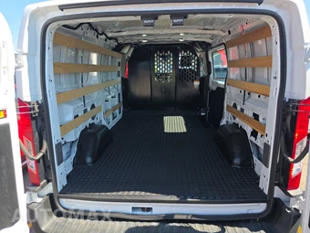 2025 Ford Transit 250 Cargo Van Low Roof 130.0" WB - miniatura 15