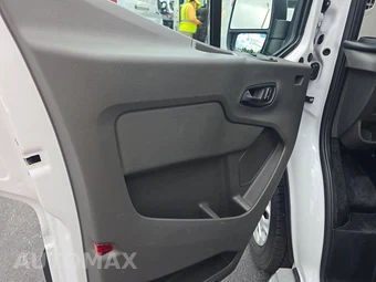 2025 Ford Transit 250 Cargo Van Low Roof 130.0" WB - miniatura 9