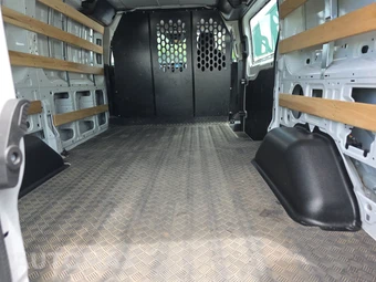 2025 Ford Transit 250 Cargo Van Low Roof 130.0" WB - miniatura 15