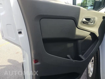 2025 Ford Transit 250 Cargo Van Low Roof 130.0" WB - miniatura 9