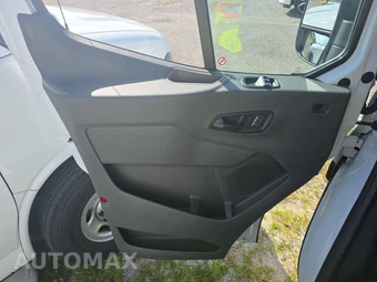 2025 Ford Transit 250 Cargo Van Low Roof 130.0" WB - miniatura 9
