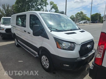 2025 Ford Transit 250 Cargo Van Low Roof 130.0" WB - miniatura 3