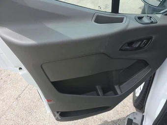 2025 Ford Transit 250 Cargo Van Low Roof 130.0" WB - miniatura 9