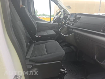 2025 Ford Transit 250 Cargo Van Low Roof 130.0" WB - miniatura 8