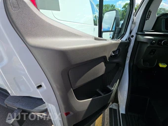 2025 Ford Transit 250 Cargo Van Low Roof 130.0" WB - miniatura 9