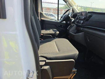 2025 Ford Transit 250 Cargo Van Low Roof 130.0" WB - miniatura 8