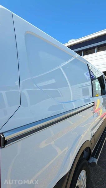 2025 Ford Transit 250 Cargo Van Low Roof 130.0" WB - miniatura 21