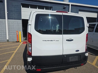2025 Ford Transit 250 Cargo Van Low Roof 130.0" WB - miniatura 5