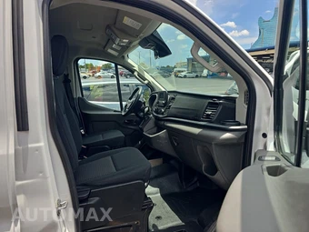 2025 Ford Transit 250 Cargo Van Low Roof 130.0" WB - miniatura 8