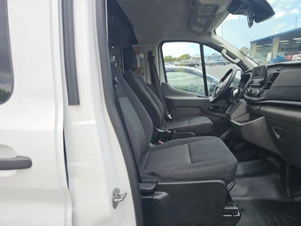 2025 Ford Transit 250 Cargo Van Low Roof 130.0" WB - miniatura 8