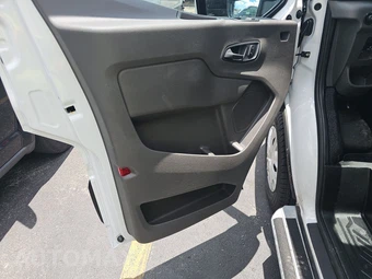 2025 Ford Transit 250 Cargo Van Low Roof 130.0" WB - miniatura 9