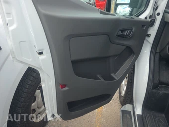 2025 Ford Transit 250 Cargo Van Low Roof 130.0" WB - miniatura 9