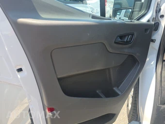 2025 Ford Transit 250 Cargo Van Low Roof 130.0" WB - miniatura 9