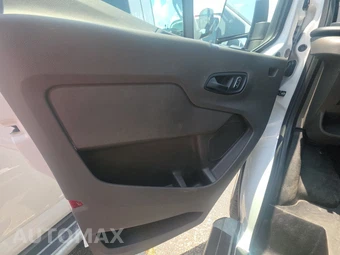 2025 Ford Transit 250 Cargo Van Low Roof 130.0" WB - miniatura 9