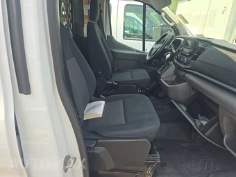2025 Ford Transit 250 Cargo Van Low Roof 130.0" WB - miniatura 8