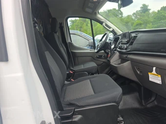 2025 Ford Transit 250 Cargo Van Low Roof 130.0" WB - miniatura 8