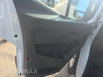2025 Ford Transit 250 Cargo Van Low Roof 130.0" WB - miniatura 9