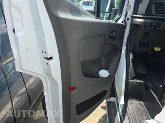 2025 Ford Transit 250 Cargo Van Low Roof 130.0" WB - miniatura 9