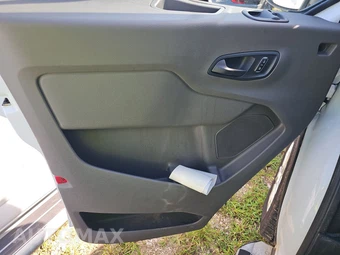 2025 Ford Transit 250 Cargo Van Low Roof 130.0" WB - miniatura 9