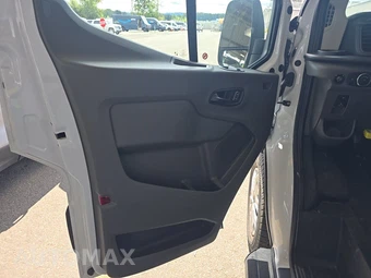 2025 Ford Transit 250 Cargo Van Low Roof 130.0" WB - miniatura 9