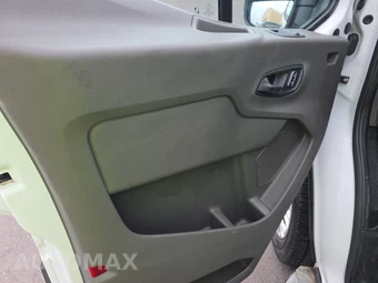 2025 Ford Transit 250 Cargo Van Low Roof 130.0" WB - miniatura 9