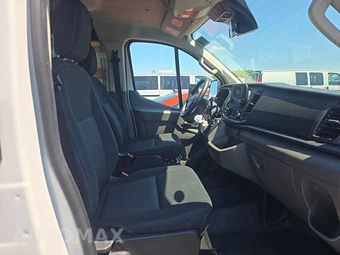 2025 Ford Transit 250 Cargo Van Low Roof 130.0" WB - miniatura 8
