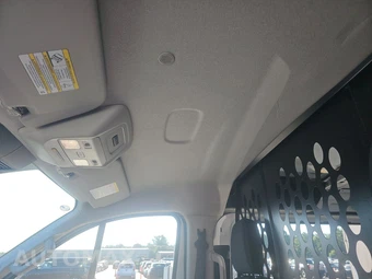 2025 Ford Transit 250 Cargo Van Low Roof 130.0" WB - miniatura 16