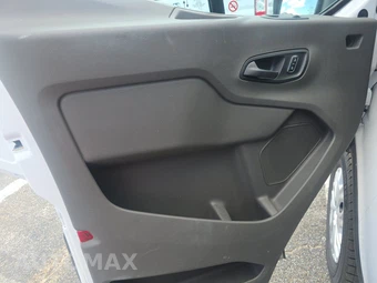 2025 Ford Transit 250 Cargo Van Low Roof 130.0" WB - miniatura 9