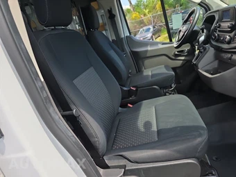2025 Ford Transit 250 Cargo Van Low Roof 130.0" WB - miniatura 8