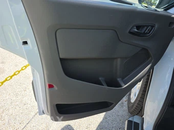 2025 Ford Transit 250 Cargo Van Low Roof 130.0" WB - miniatura 9