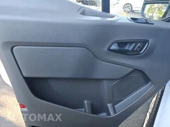 2025 Ford Transit 250 Cargo Van Low Roof 130.0" WB - miniatura 9
