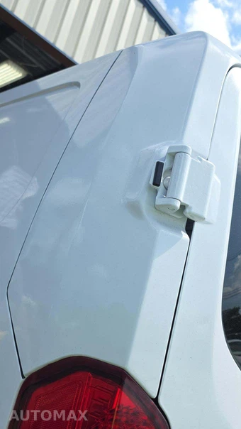 2025 Ford Transit 250 Cargo Van Low Roof 130.0" WB - miniatura 25