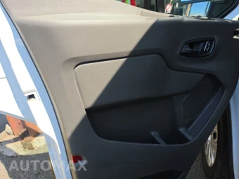 2025 Ford Transit 250 Cargo Van Low Roof 130.0" WB - miniatura 9