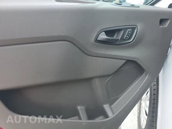 2025 Ford Transit 250 Cargo Van Low Roof 130.0" WB - miniatura 9