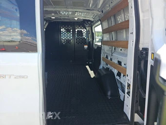 2025 Ford Transit 250 Cargo Van Low Roof 130.0" WB - miniatura 15