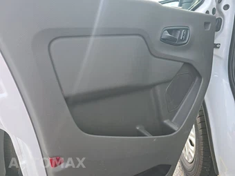 2025 Ford Transit 250 Cargo Van Low Roof 130.0" WB - miniatura 9
