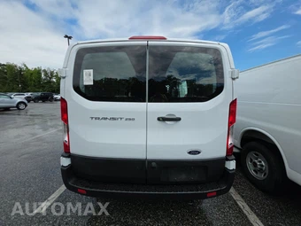 2025 Ford Transit 250 Cargo Van Low Roof 130.0" WB - miniatura 5