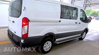 2025 Ford Transit 250 Cargo Van Low Roof 130.0" WB - miniatura 4