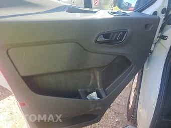 2025 Ford Transit 250 Cargo Van Low Roof 130.0" WB - miniatura 9