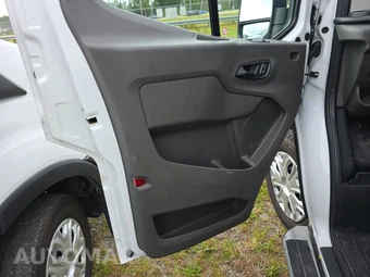 2025 Ford Transit 250 Cargo Van Low Roof 130.0" WB - miniatura 9