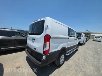2025 Ford Transit 250 Cargo Van Low Roof 130.0" WB - miniatura 4