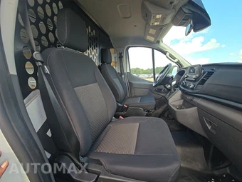 2025 Ford Transit 250 Cargo Van Low Roof 130.0" WB - miniatura 8