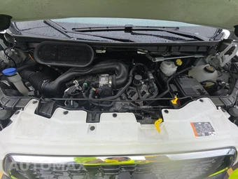 2025 Ford Transit 250 Cargo Van Low Roof 130.0" WB - miniatura 14