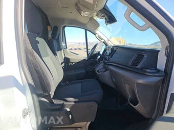 2025 Ford Transit 250 Cargo Van Low Roof 130.0" WB - miniatura 8