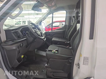 2025 Ford Transit 250 Cargo Van Low Roof 130.0" WB - miniatura 7