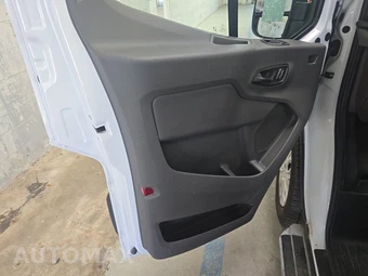 2025 Ford Transit 250 Cargo Van Low Roof 130.0" WB - miniatura 9