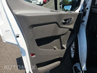 2025 Ford Transit 250 Cargo Van Low Roof 130.0" WB - miniatura 9